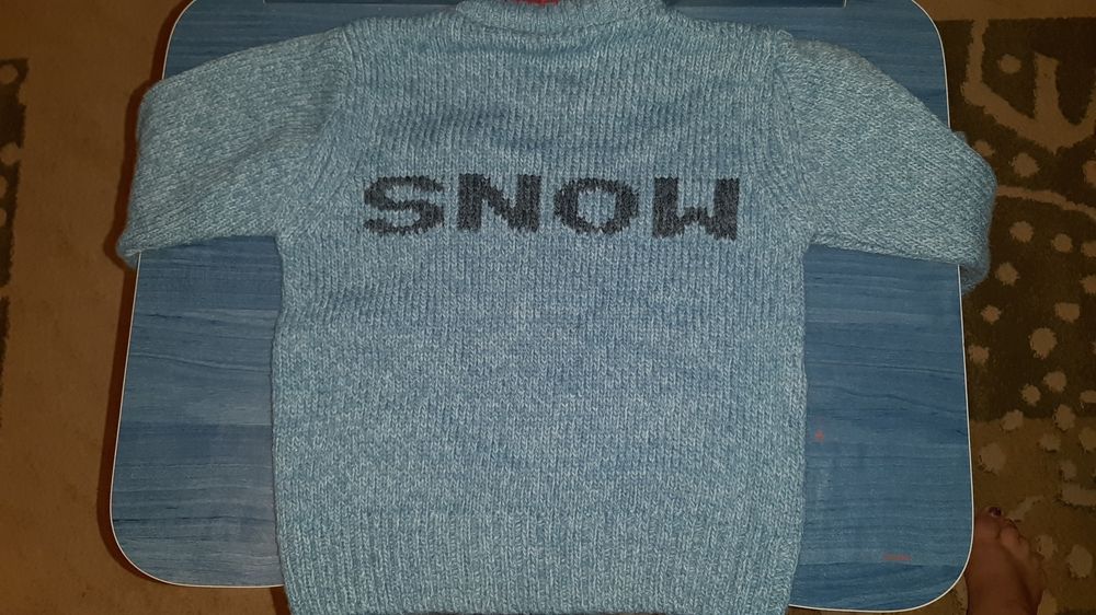 Теплый свитер на мальчика