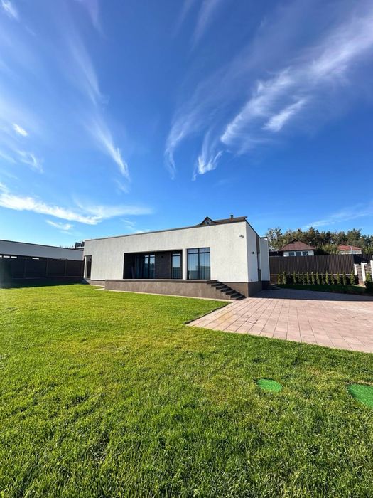 Будинок з новим дизайнерським ремонтом у Стоянці, 8 соток, 165 м2