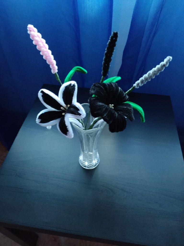 Vendo flores eternas, de qualquer cor para todas as ocasiões