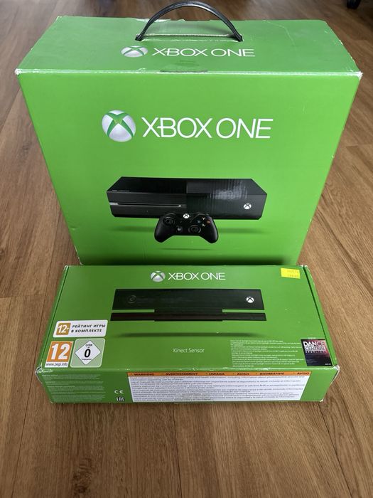 XBOX ONE, 2 Pady, Kinect + gry stan bdb
