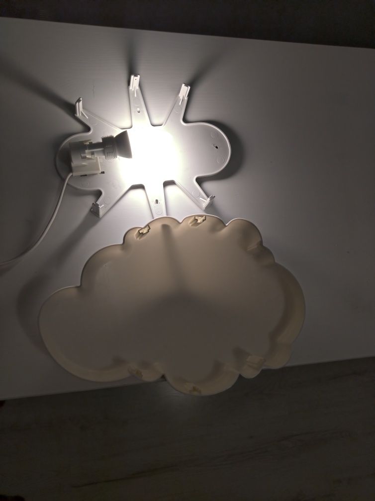 Lampka ścienna dziecięca IKEA DROMSYN Biała CHMURKA Kinkiet + żarówka