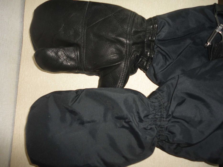 Перчатки трехпалые, на меху, кожа