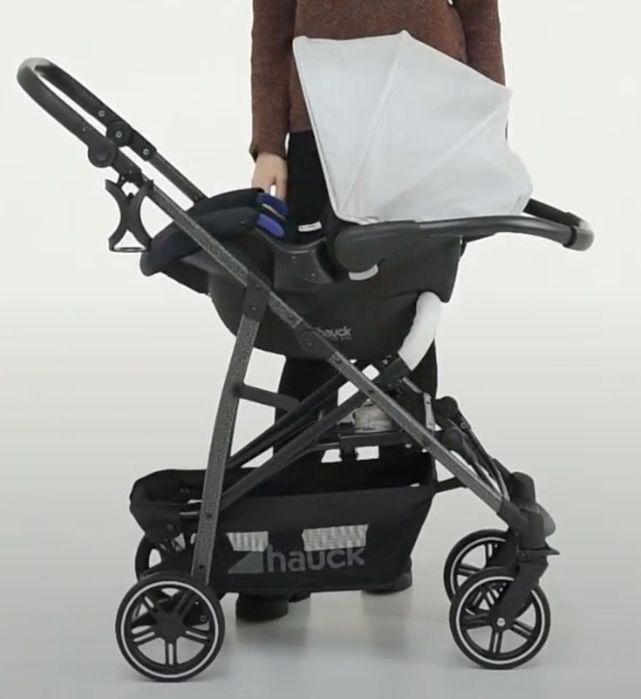 Carrinho Bebé Trio ISOFIX (Ovo + Alcofa + Cadeira Passeio + Extras)