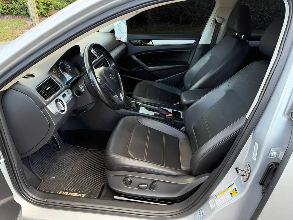 Volkswagen Passat      2013