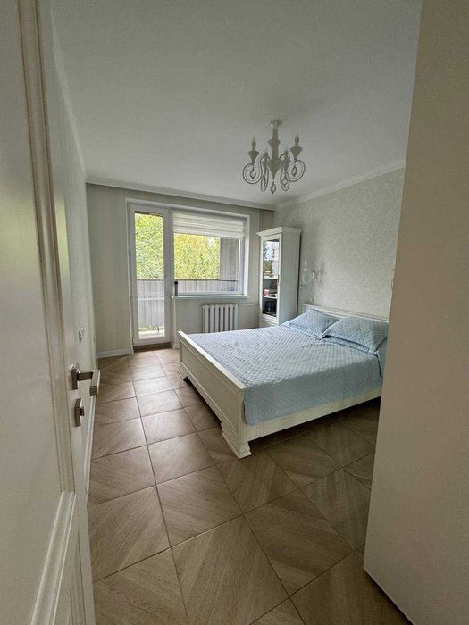 Продам великолепную  3-комн. квартиру /Крымский Бульвар/ 14- Школа