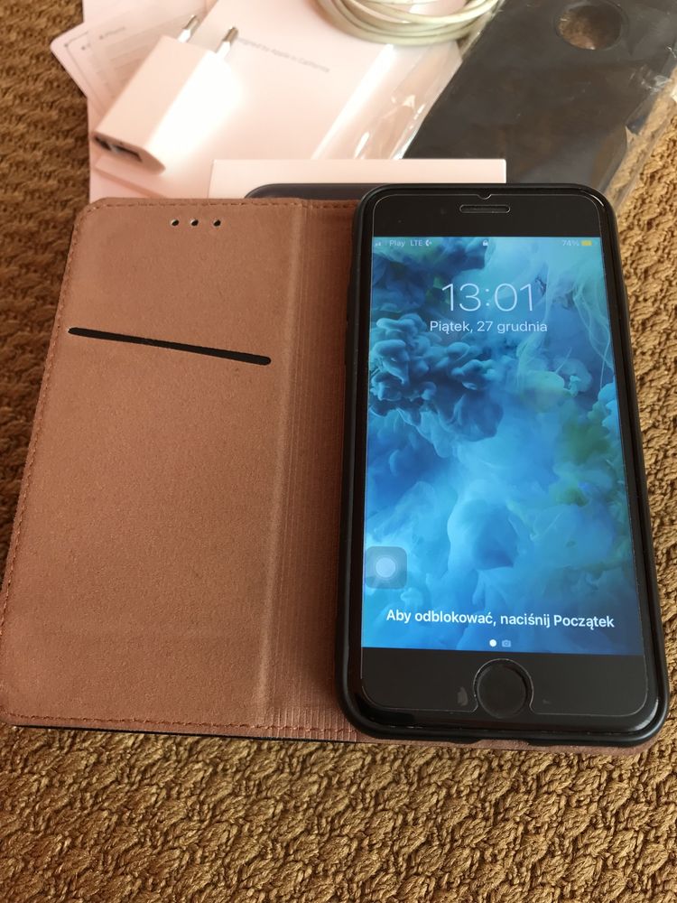 Apple iPhone 7 (32 GB)