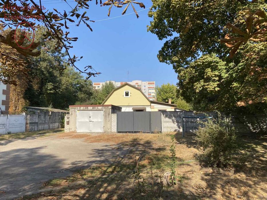 Продам земельну діляну центр міста