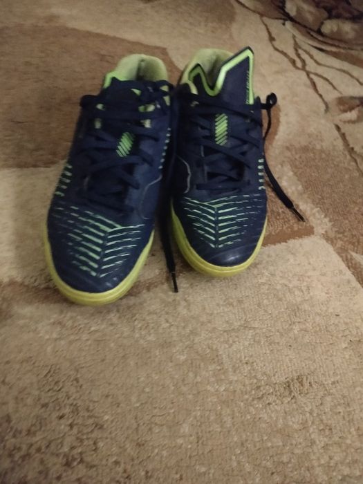 Haluwki Decathlon 39