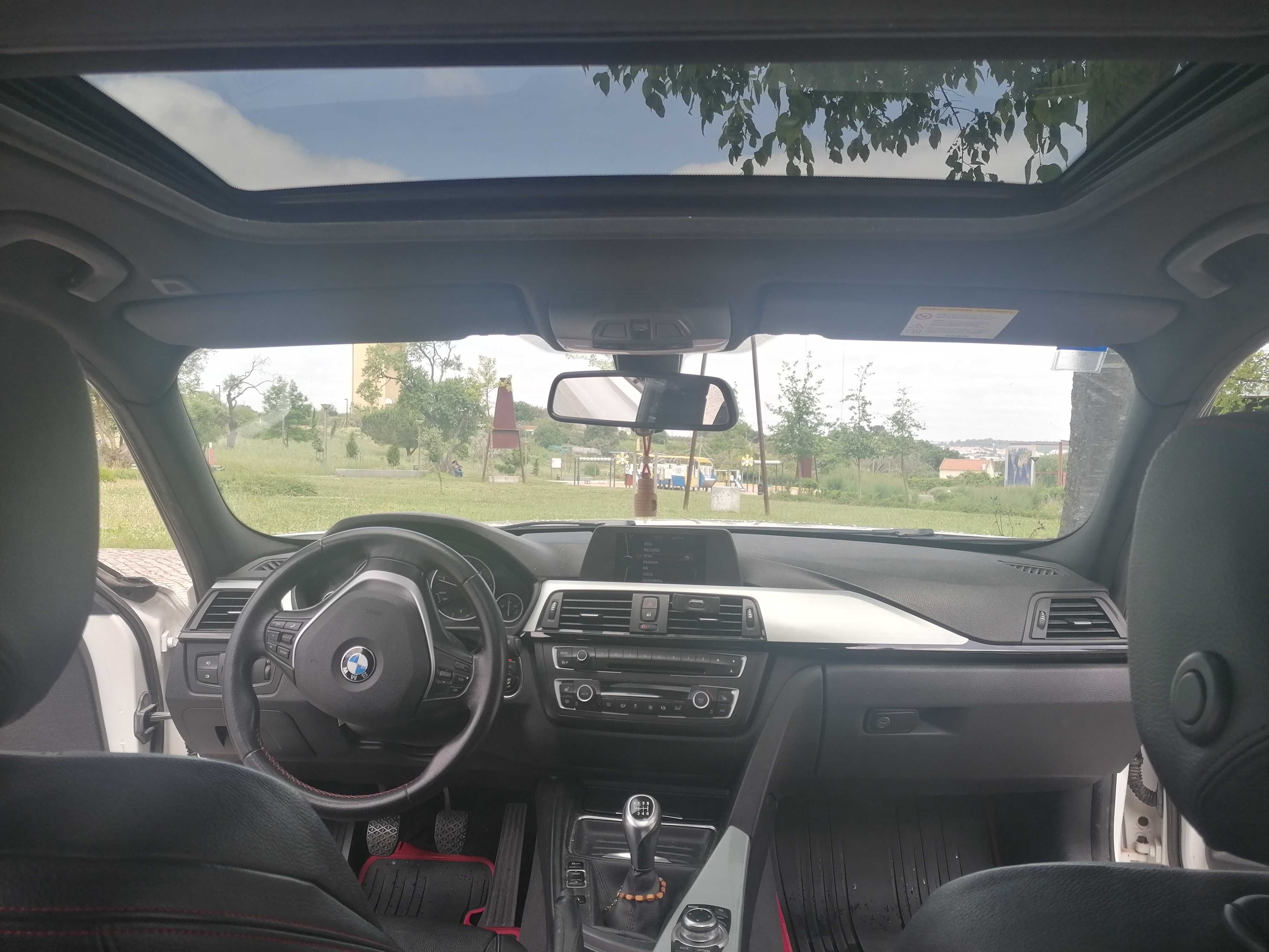 Vendo BMW 2012 impecável versão Sport