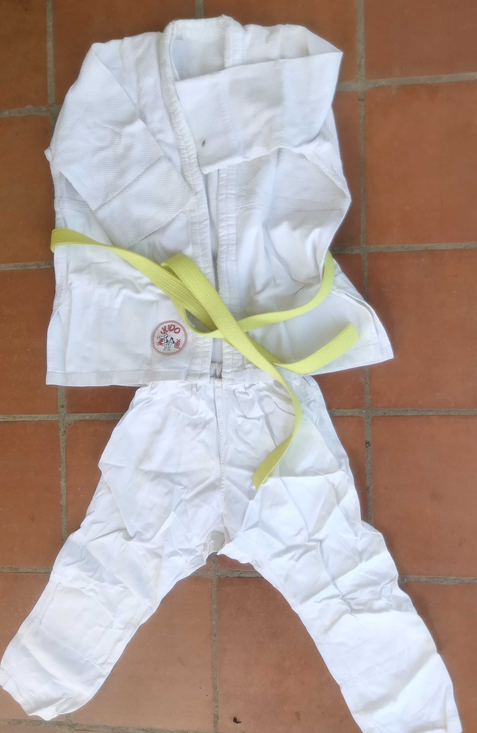 Kimono de Judo
Resistente e em bom estado