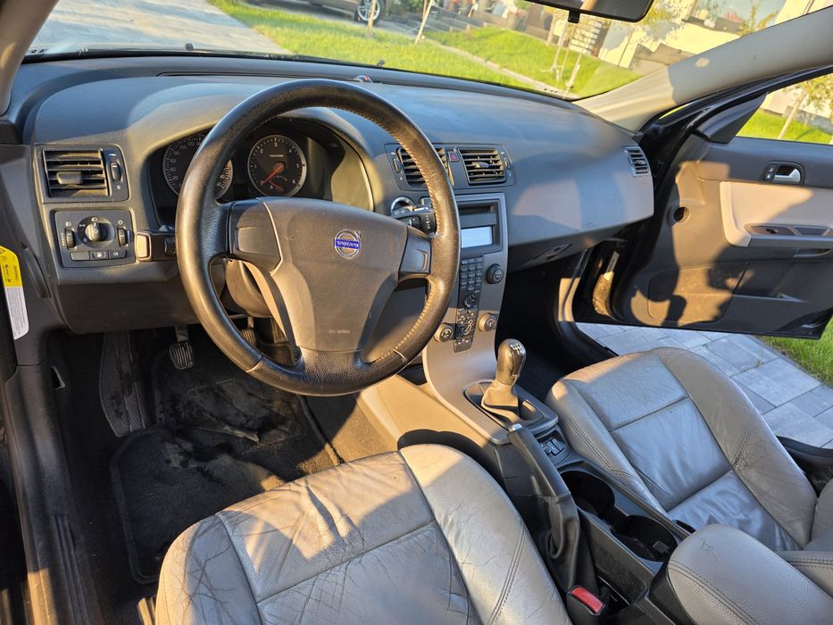 Volvo v50 2.0d 2005 rok