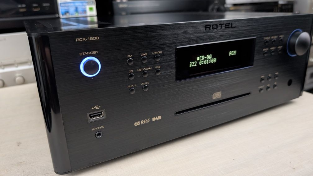 ROTEL RCX-1500 wysokiej kasy amplituner stereo z funkcjami sieciowymi
