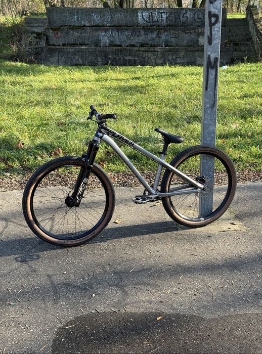 Dartmoor Two6player PIKE DJ! (dirt, slope)