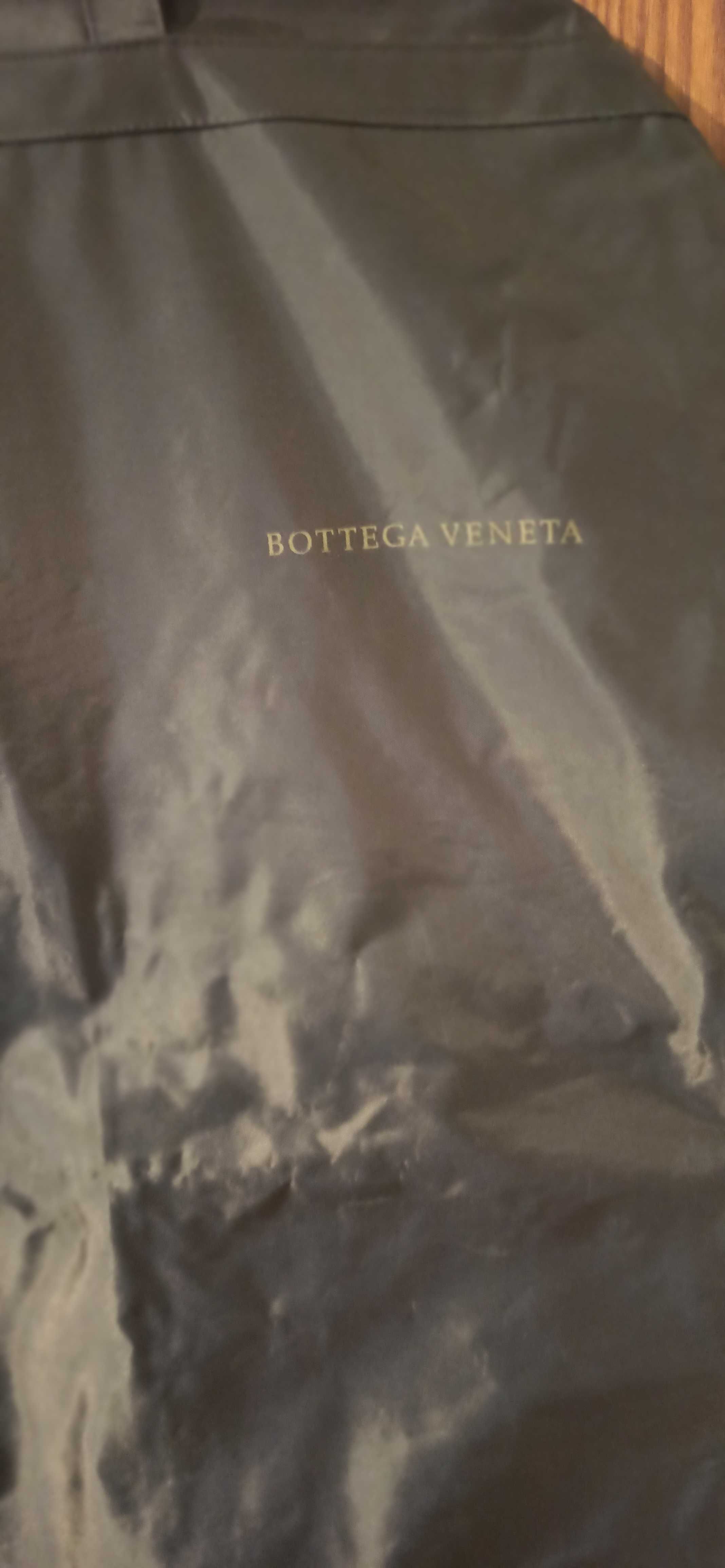 Чохол,  кофр для одягу Bottega veneta