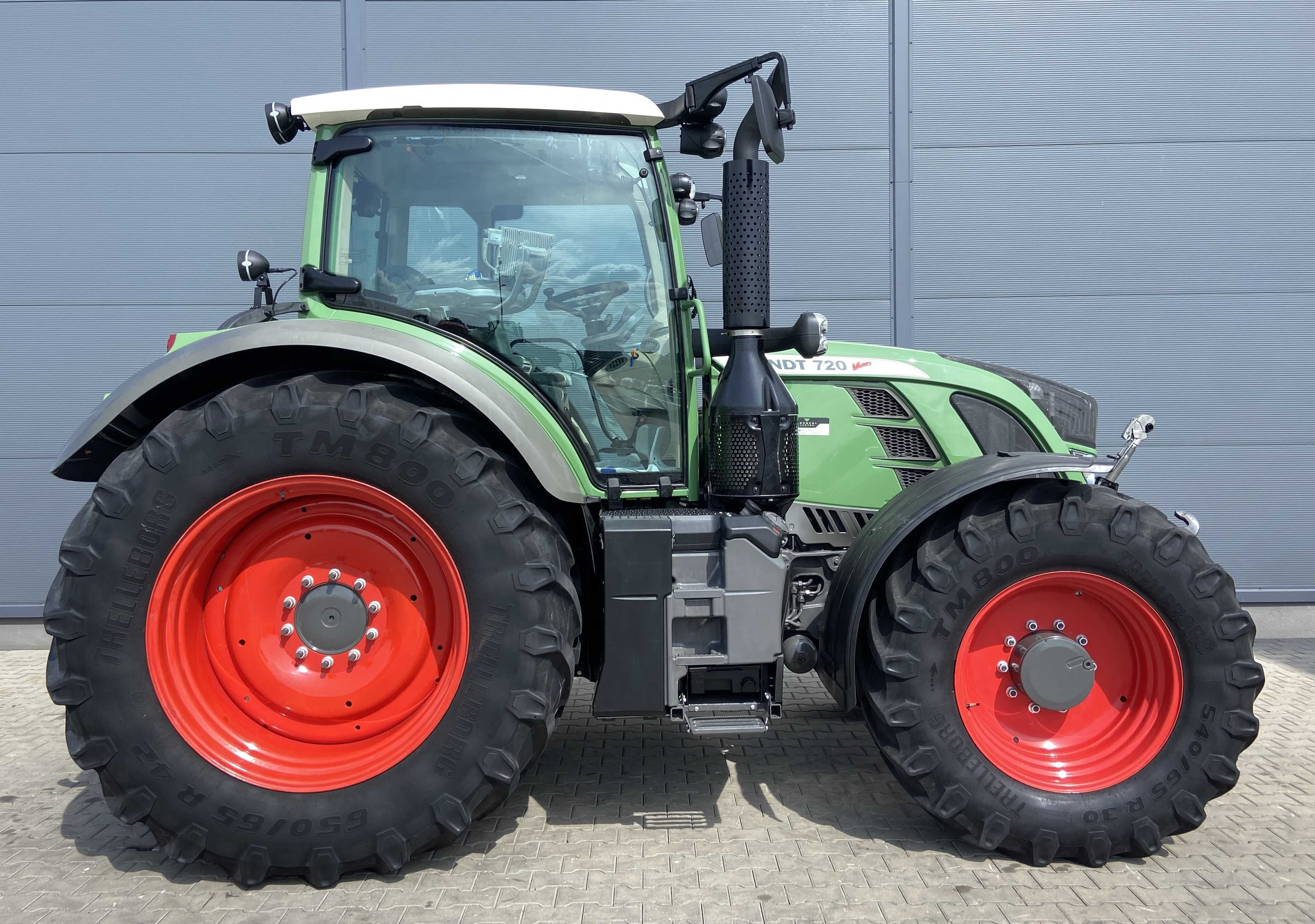 Fendt 720 Vario Profi Plus SCR  / Przygotowanie do nawigacji