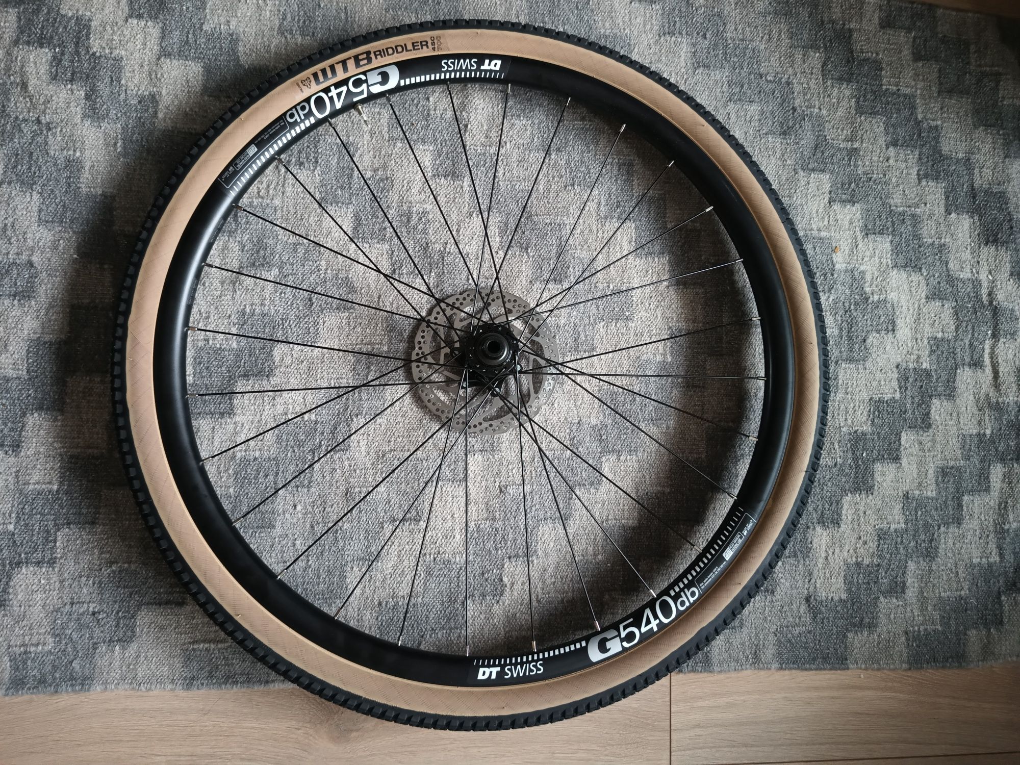 Nowe 2 koła rowerowe gravel z Kross Esker 6.0 DT Swiss WTB przód i tył