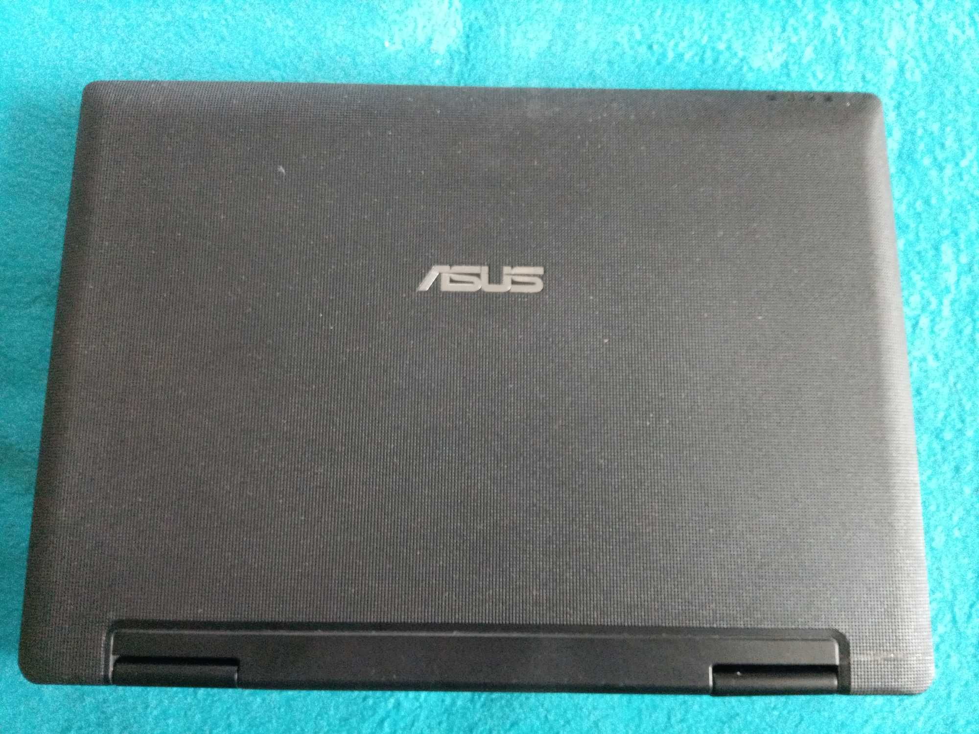полностью рабочий ноутбук Asus в отличном состоянии