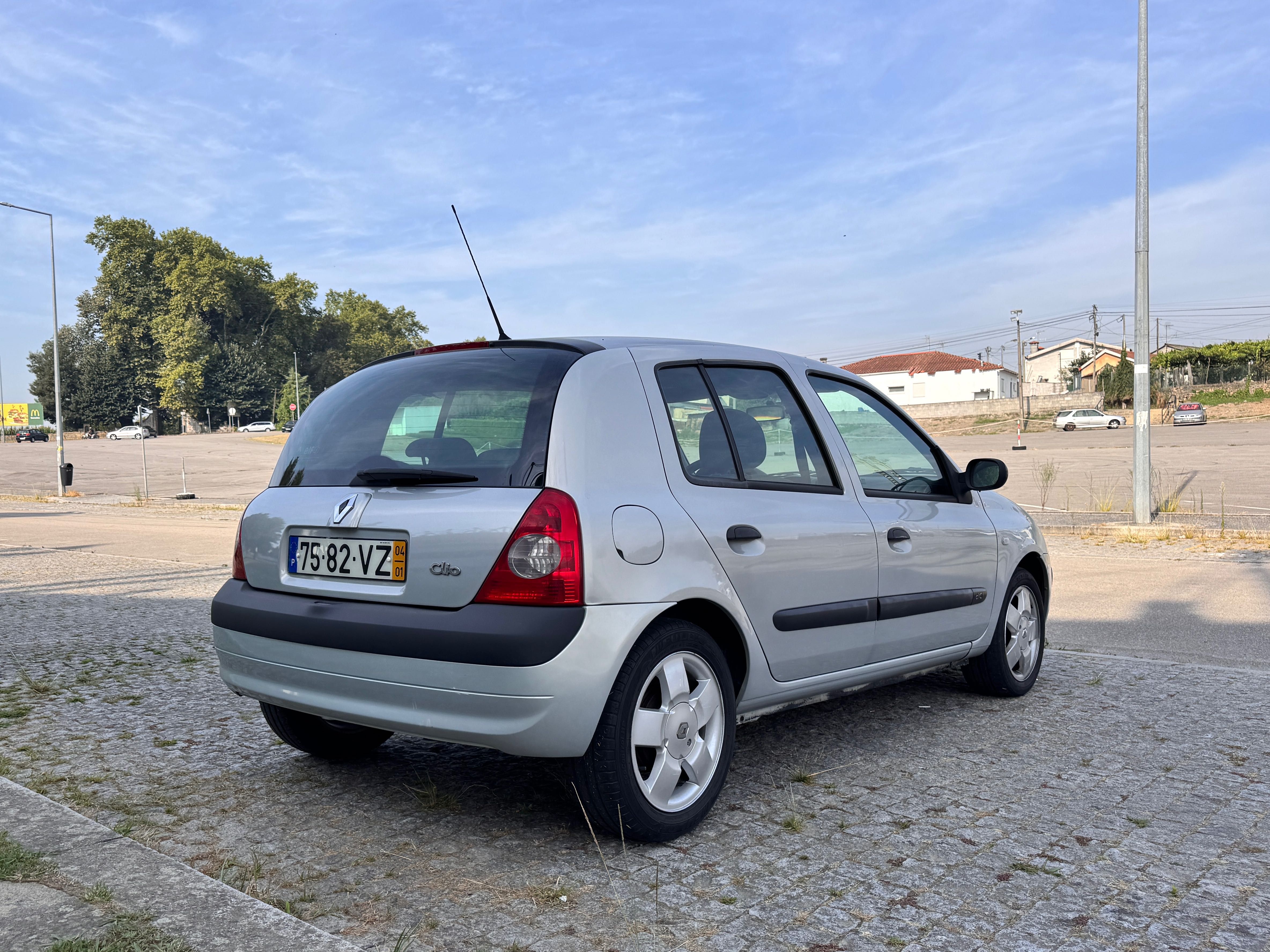 Renault Clio II | 1.5 dCi Authentique