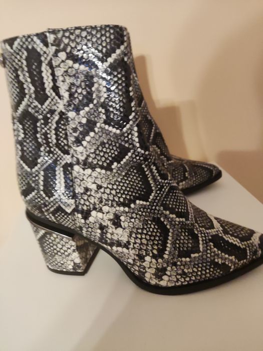 Sprzedam buty trzewiki