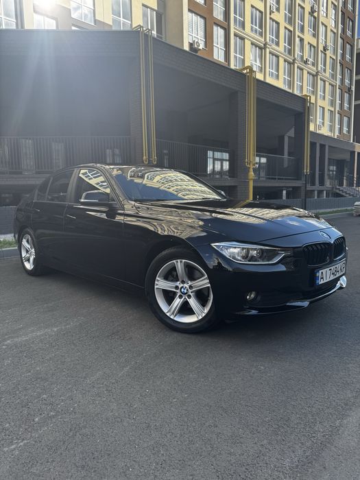 Bmw 320i 2015 рік 146 тис пробігу