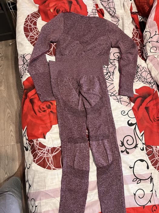 Костюм для фитнеса