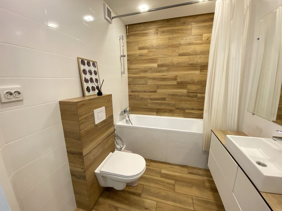 Продам 4к квартиру в Центрі