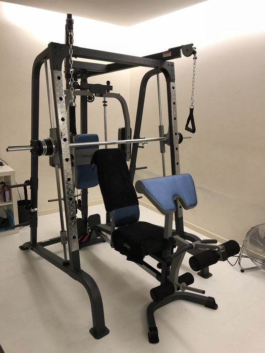 Smith Machine – Estrutura Profissional – Excelente Estado