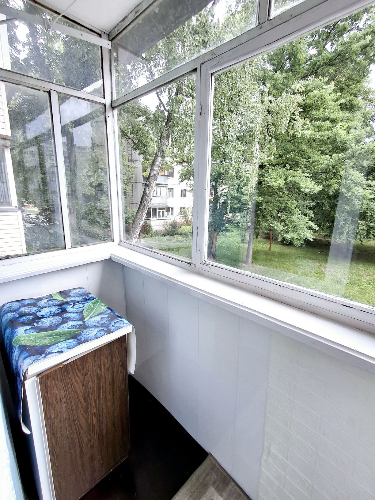 33м2 самый ЦЕНТР Продам  1 кім квартиру
