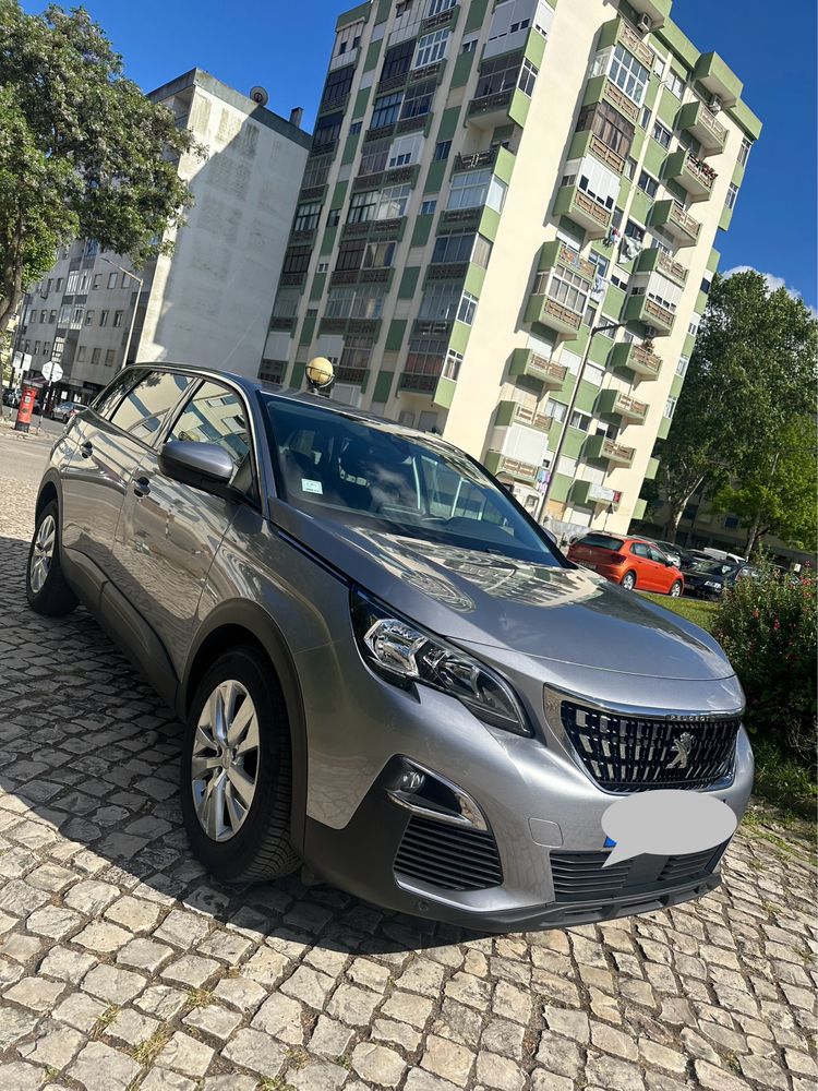 Carro Peugot  5008