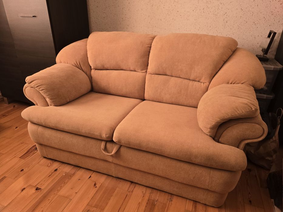 Sofa rozkładana ze schowkiem na pościel