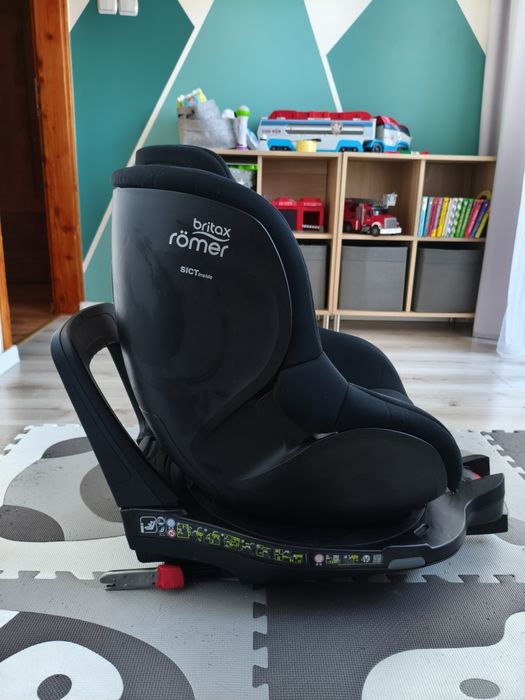Fotelik Britax Römer Dualfix M isize