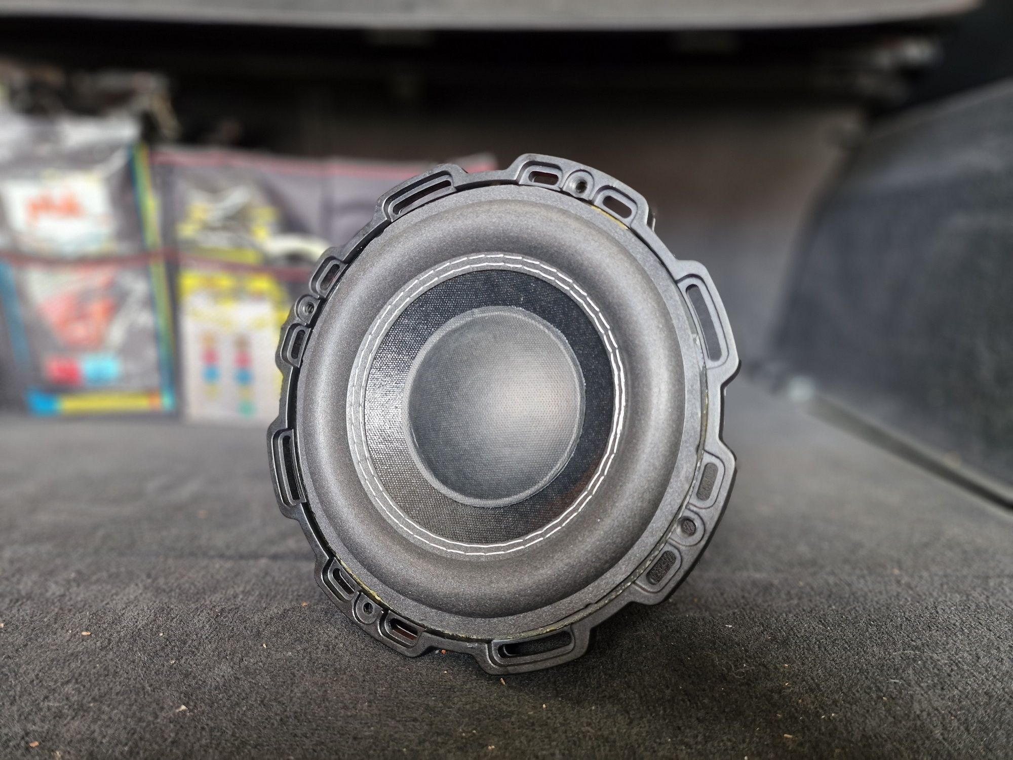 Skrzynia basowa subwoofer tuba Głośnik 20cm 8' Rockford fosgate P2D2-8