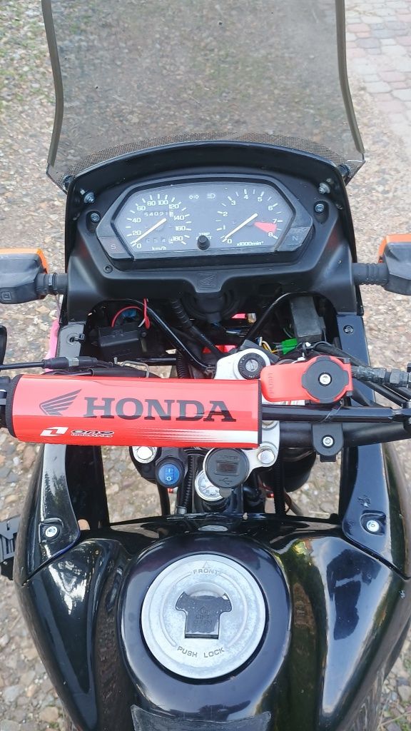 Honda nx650 dominator