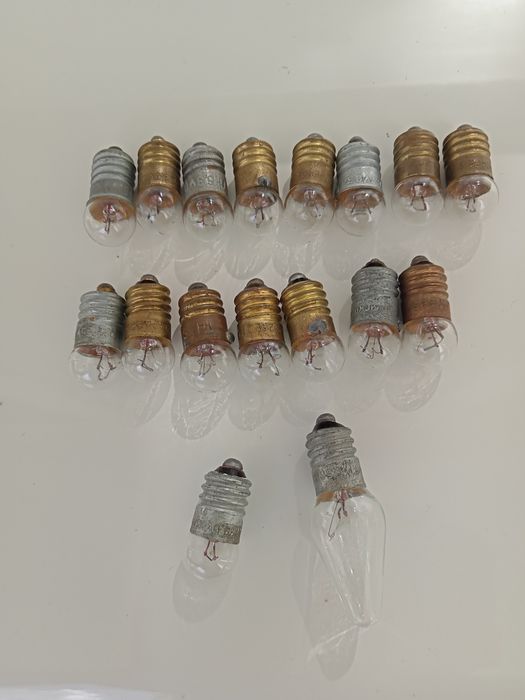 Лампочки 26 В / 6,3 В