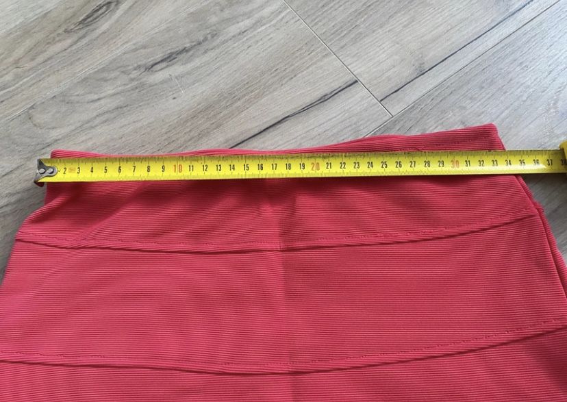 Spódnica krótka prążkowana , w stylu barbie