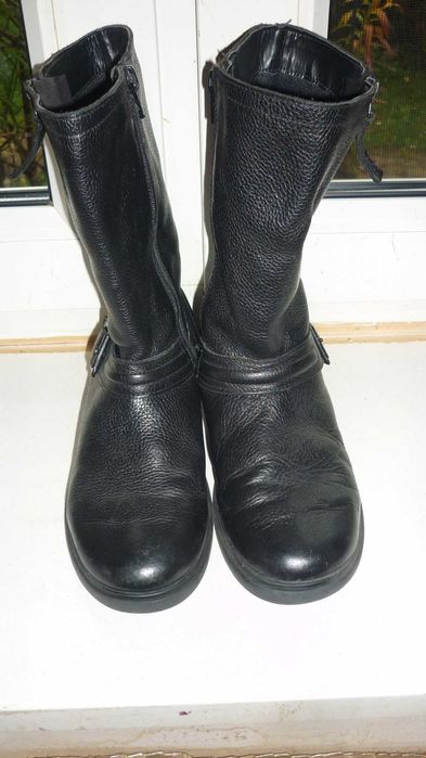 Clarks- dziecięce kozaki skórzane  r; 35