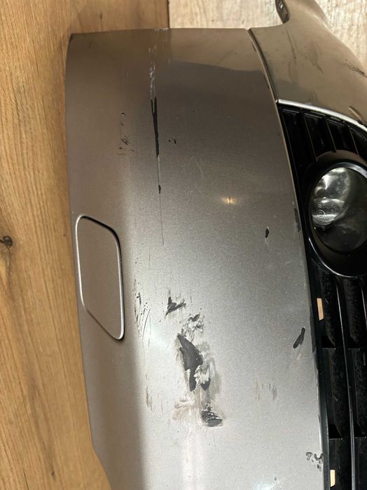 Zderzak przedni Audi A4 B6 spryski kolor ly7g