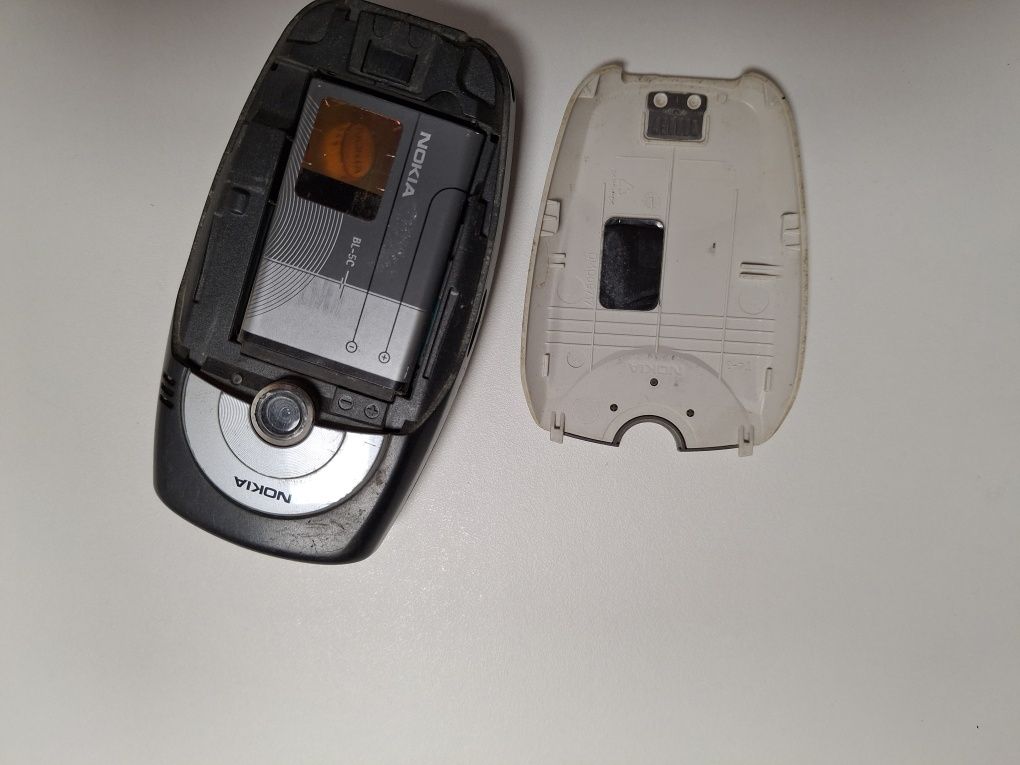NOKIA 6600 usado