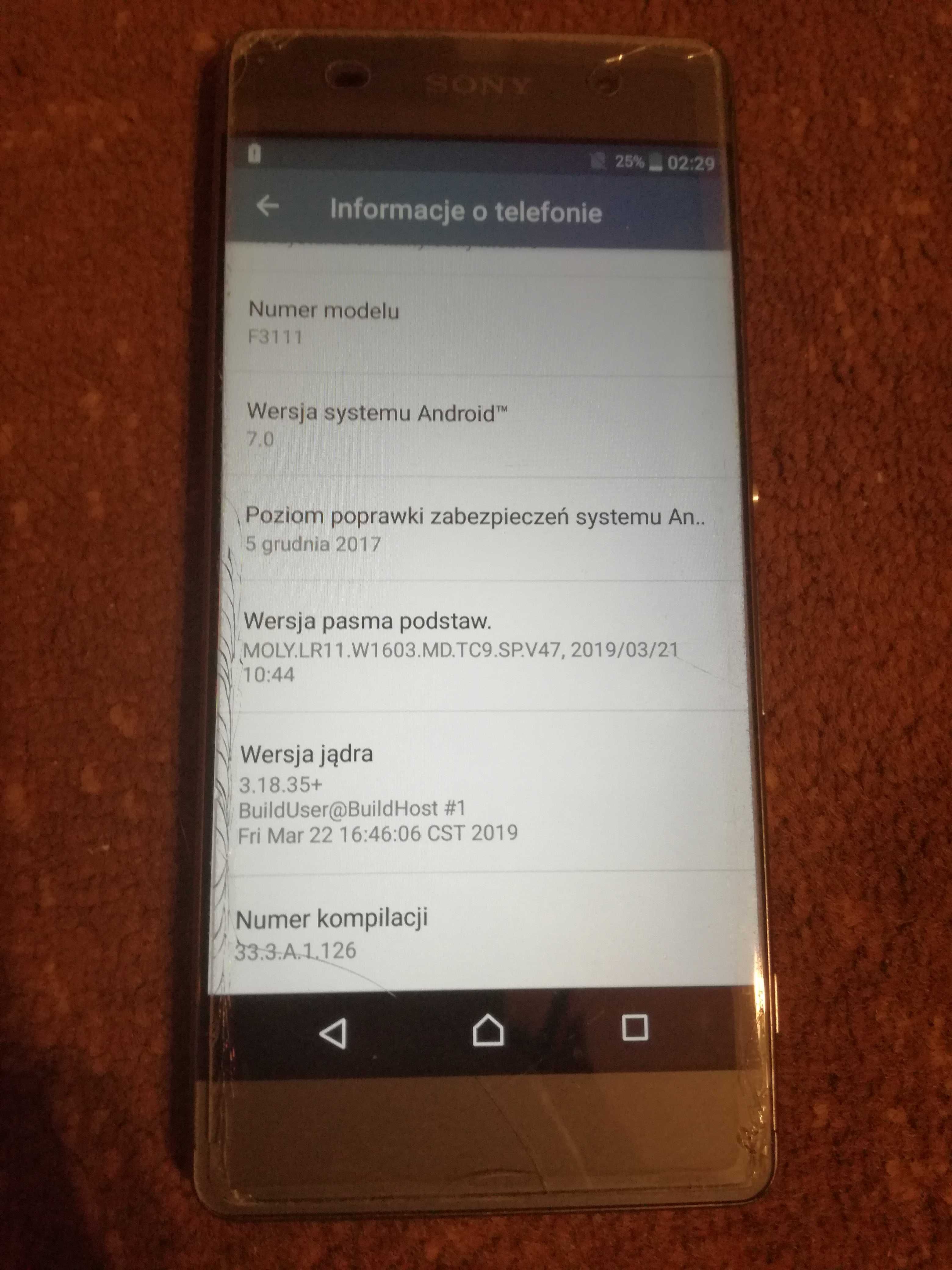 Smartfon Sony Xperia XA 2 GB / 16 GB