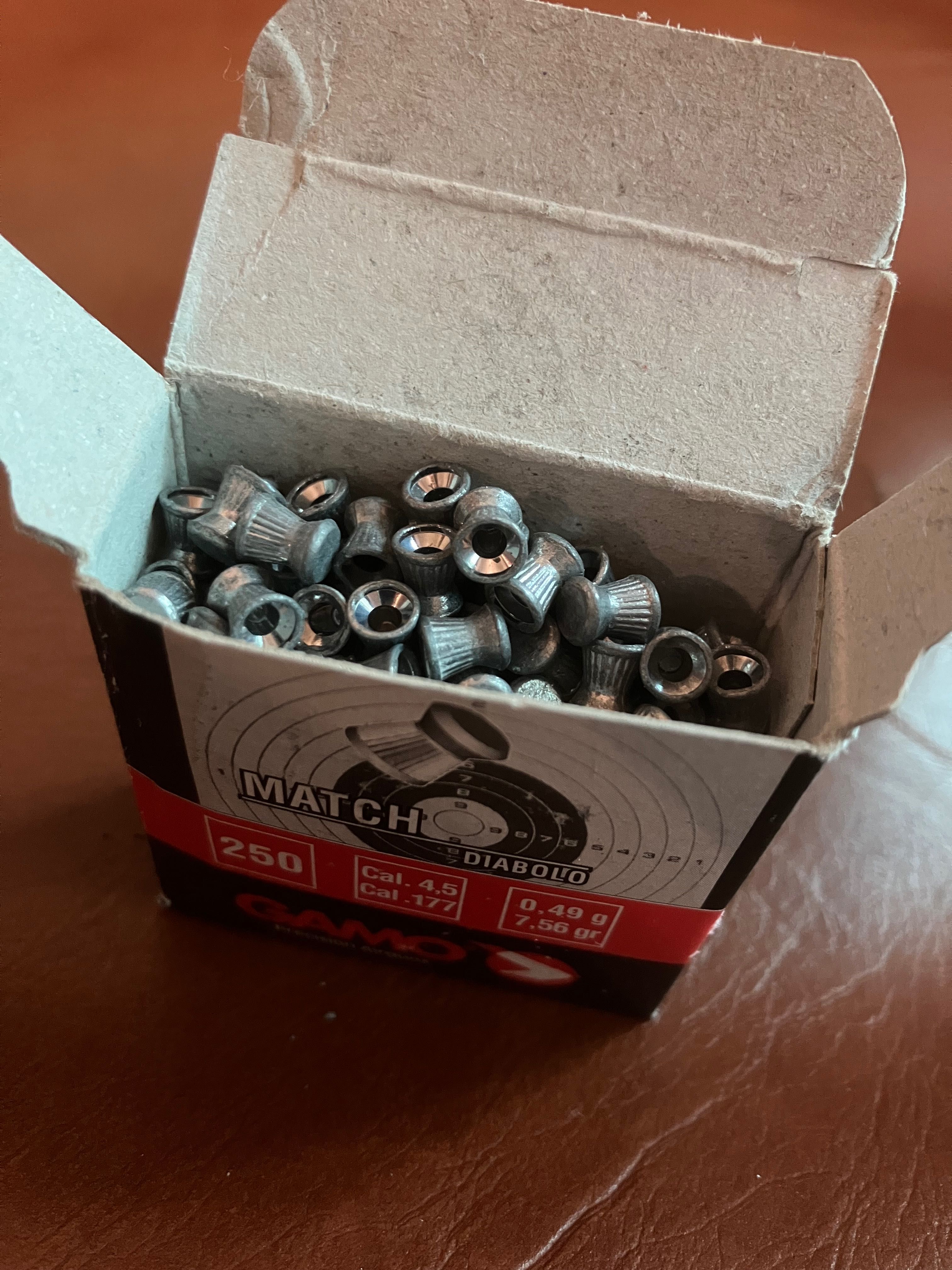 Caixa de chumbos 4.5mm