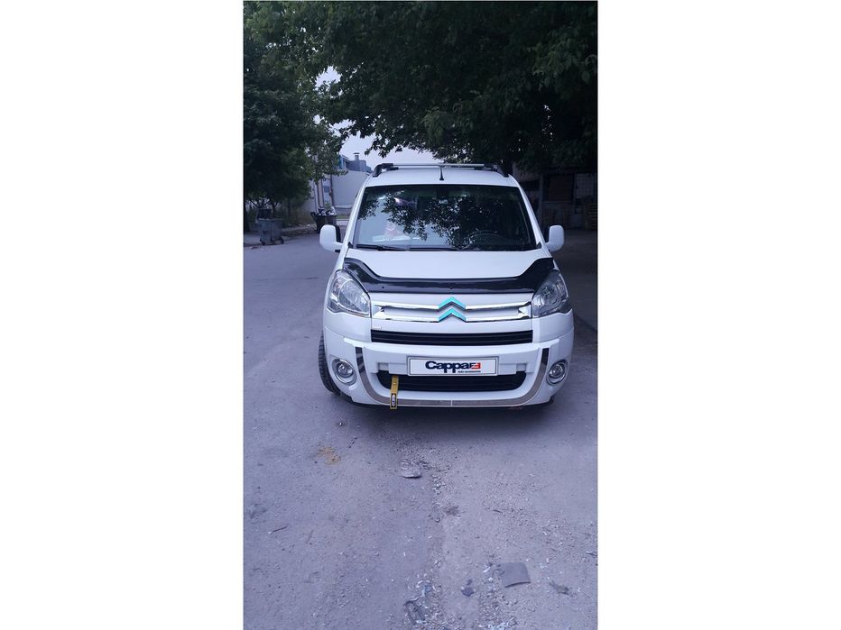 Citroen Berlingo, Peugeot Partner Дефлектор капота (мухобойка) EuroCap