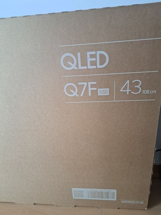 Samsung QLED 43 Nova