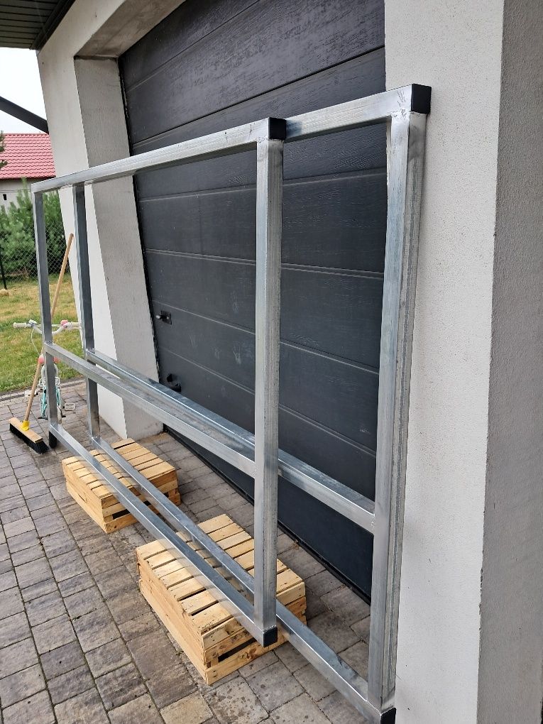 Brama, ramka dwuskrzylowa