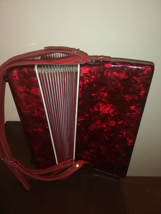 Akordeon Charron Freres 80B./96 klawiatura