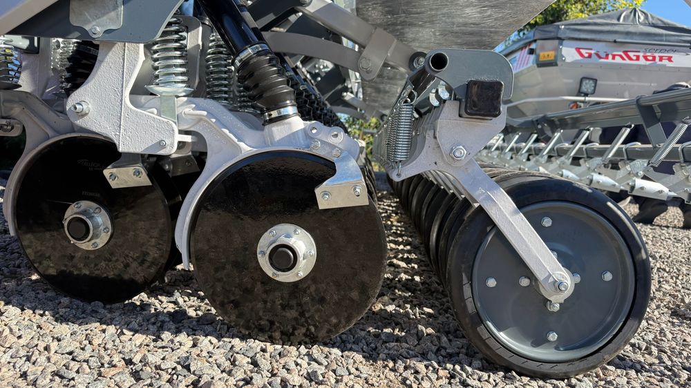 Зернова сівалка BARLAS дводискова ТУРЕЧЧИНА  4-х метрова