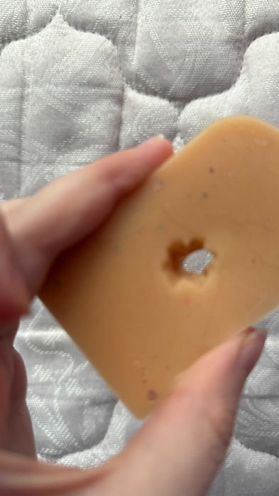 силіконове вушко з дірочкою