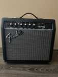 Комбопідсилювач Fender Frontman20G