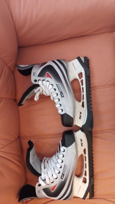łyżwy Bauer Nice Vapor IX. Rozmiar 10.Wkładka 29cm.Jak nowe