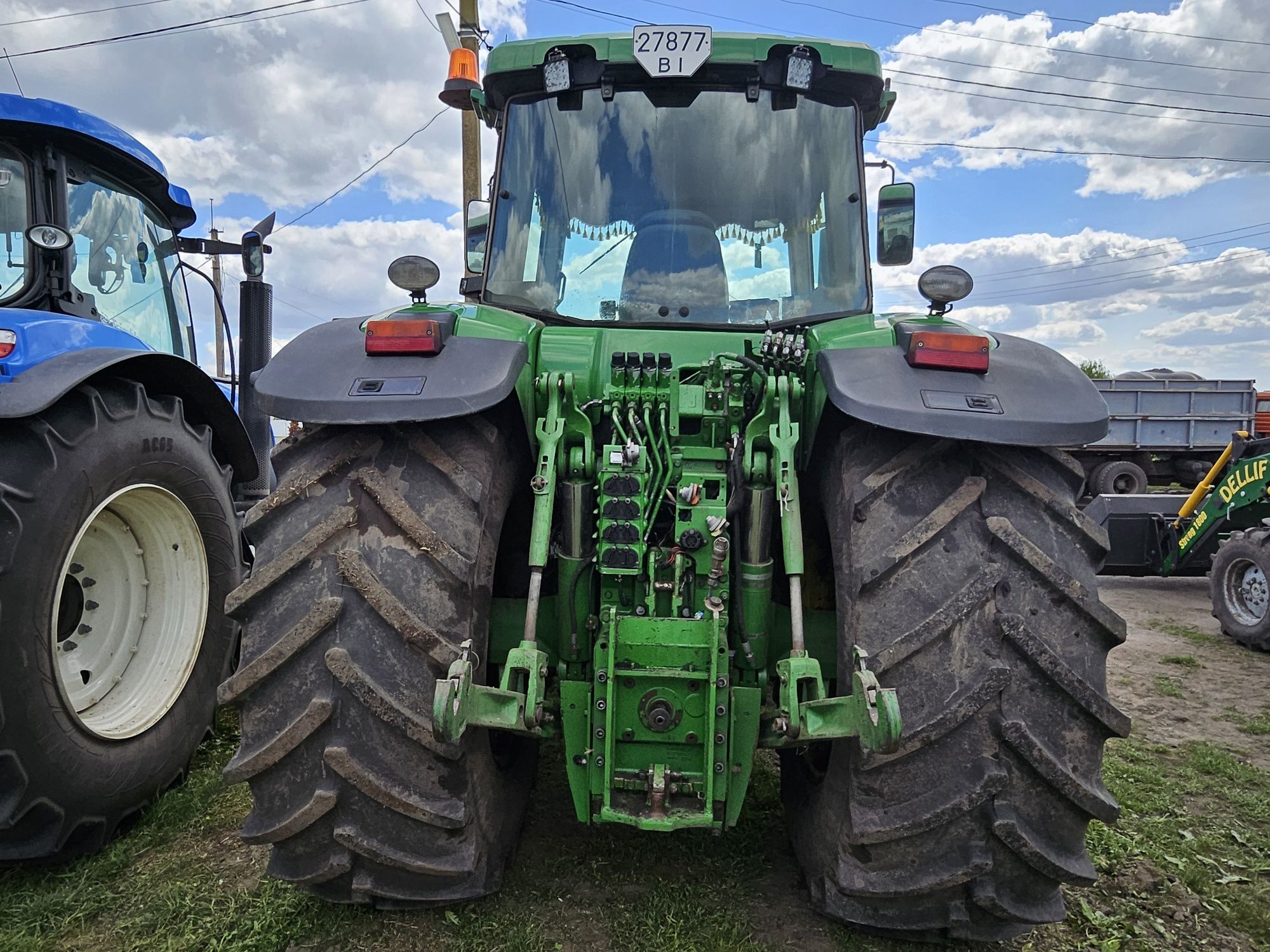 Трактор john deere 7820