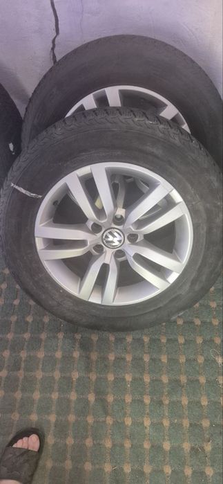 Продам диски с резиной 215.65.16